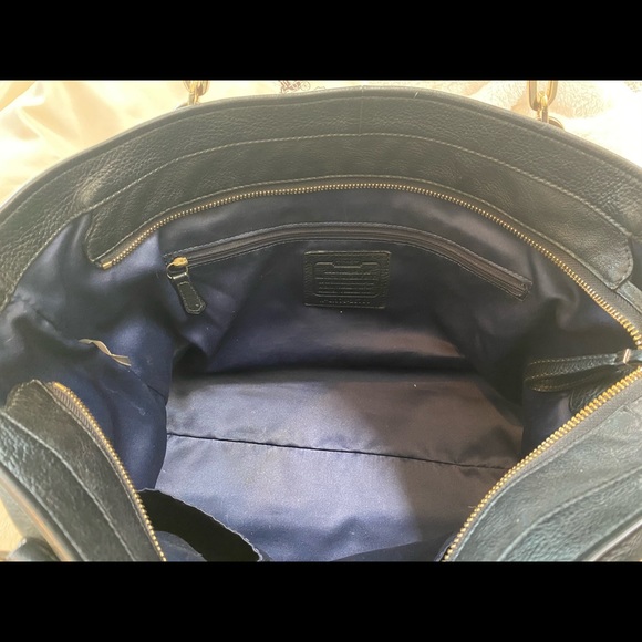 Coach - Picture 7 of 9